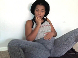 amibuexo manyvids onlyfans exciting bitch dancing in underwear