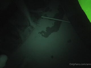 annabellpeaksxx manyvids onlyfans experienced slut caresses shaved cunt