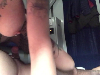 annabellpeaksxx manyvids onlyfans fucks himself is not childish