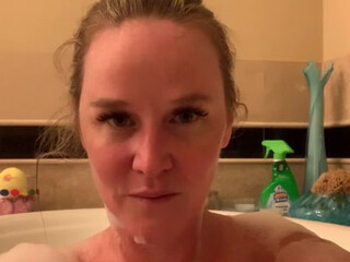 mrssiren manyvids onlyfans buxom cutie is played with dildo