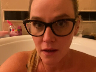 mrssiren manyvids onlyfans luxurious lady boldly hammering her ass