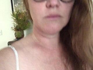 mrssiren manyvids onlyfans showed pussy on the street