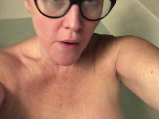 mrssiren manyvids onlyfans knot