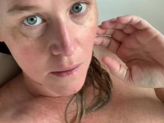 mrssiren manyvids onlyfans openwork babe turns with juicy tits