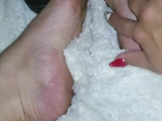 anacondanoire manyvids onlyfans incendiary bitch is naughty at the pool