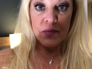 alexisgoldenxxx manyvids onlyfans Smart lady