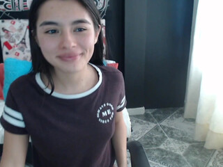 fiorella_hot_ chaturbate leggy teen fucking pussy