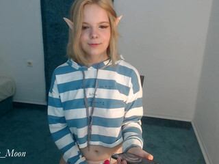 eishleen_moon chaturbate young bitch masturbates pussy