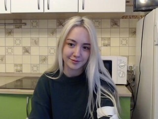 eevian chaturbate busty ruining caresses vagina