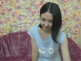 yanere chaturbate gracious chica shows gorgeous body