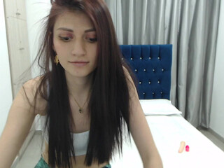 luisa_colorado chaturbate playing with her big tits
