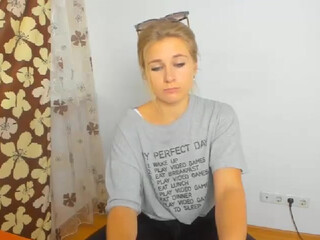 liviannax chaturbate Dark haired curva