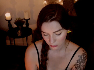 naphrodite chaturbate beautiful bitch - deliciously jerks off her cunt