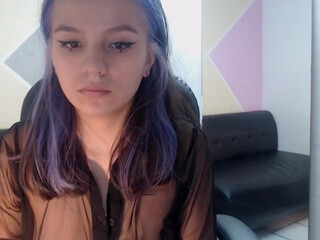 abbicute chaturbate teen black-haired chick talks coquettishly on camera