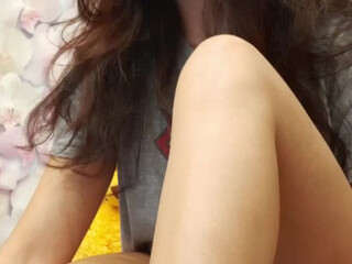 webcam --Princess-- webcam show big boobed babe fucks her cap