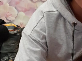 webcam --Princess-- webcam show gorgeous female licks dildo