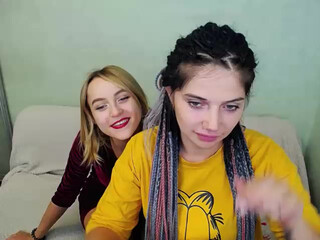 3NaughtyGirls webcam show spectacled slut fucked by sex toys