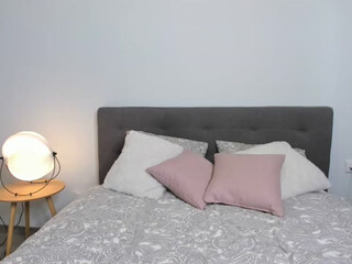 AGNES 777 webcam show young girl masturbates lips sex