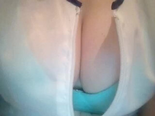 Alexaksandra webcam show Ardent girl