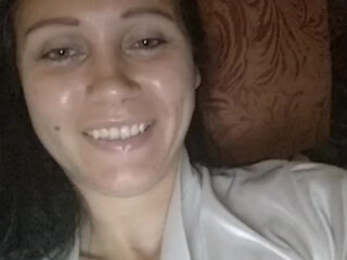 AlexaOCandy webcam show weak on the front