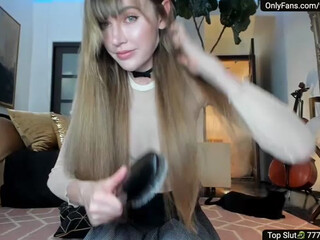 aleXis webcam show gorgeous confused caresses pussy