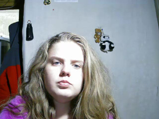 alicepussy webcam show leggy babe