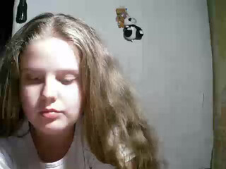 alicepussy webcam show vicious girl relish fingers with herself