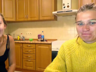 AmazingCuties webcam show double orgasm