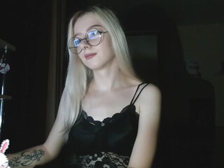 Annelitt webcam show hot latina fucks dildo