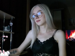Annelitt webcam show Amazing lady