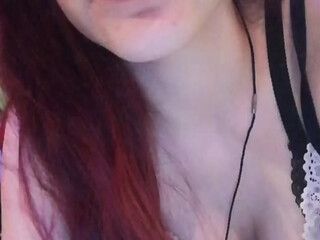 AnnSwift webcam show redhead babe with big tits masturbating cunt