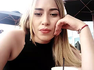 areviklusine1 webcam show public