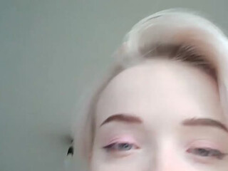 Ariel006 webcam show sweet lady caresses pussy