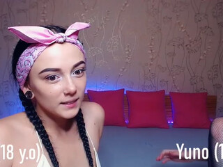 BiatrysEva webcam show hot trick fingering pussy