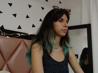 Blair83 webcam show shy curls yelling from a wild orgasm