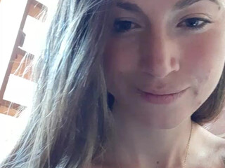 bruunalove  webcam show petite brunette babe sucking dildo