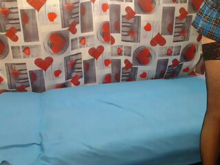 Brunetka  webcam show Blonde in