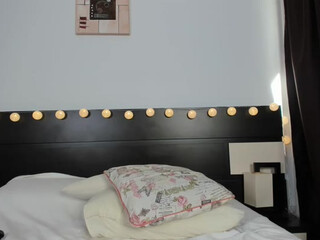 Busty Ema webcam show Adorable Kral