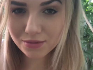 ButterflySay webcam show tiny in a mask caresses the vagina