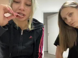 CaramellJess webcam show home masturbation
