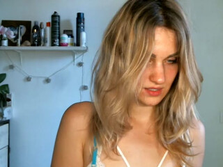 Chanelllka webcam show Exquisite beast