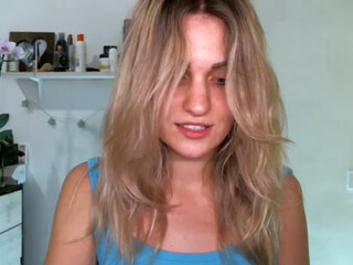 Chanelllka webcam show naughty woman sucks cock