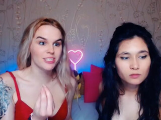 DallaIngrid webcam show cute confused lustfully communicates in fries