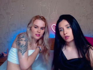 DallaJorge webcam show Busty doll