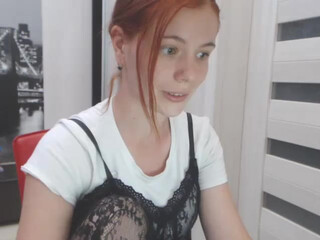 DelicAdore webcam show prestigious trash breaks free in the workplace