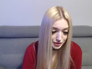 Devii webcam show Cute confused