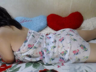 DOLL9 webcam show slim model strips in the woods