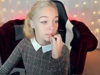 EllaSunn webcam show impressive passion masturbates both holes