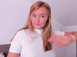 FIRE ICE EMMA webcam show skin masturbates pussy