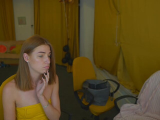 garem054 webcam show hot lady plants hand in anus